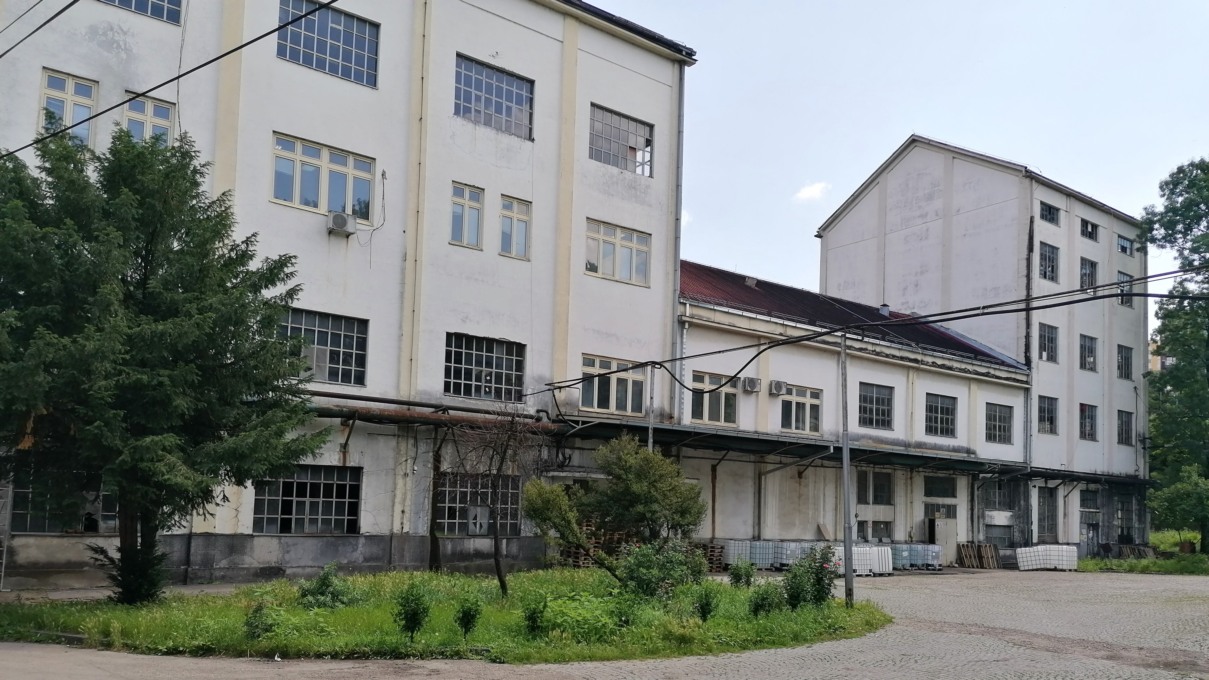 fabrika-alkohola-spolja-pan-alko-sistem-bivsa-ada-vrenje